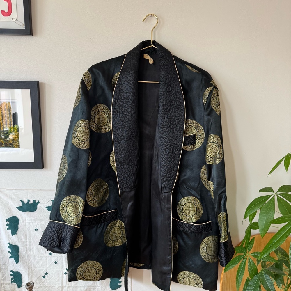 Hong Kong Black and Gold Smoking Jacket